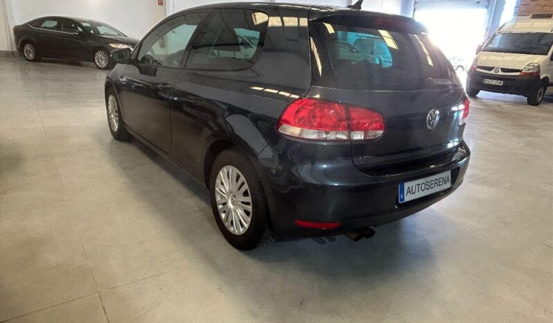 Volkswagen Golf Comfortline 2.0 81kW 5-Gang 2 Türen lleno