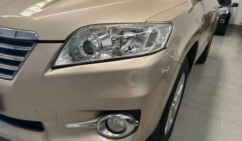 TOYOTA – RAV4 – 2.2 D-4D 150CV DPF ELEGANCE lleno